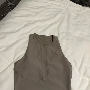 Abercrombie workout top - size small